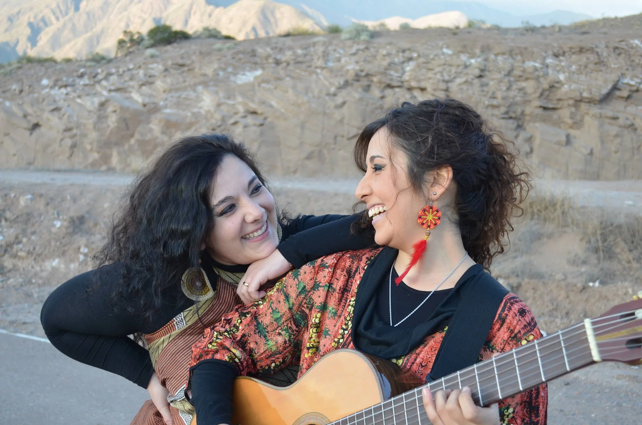 LAS-HERMANAS-ABRAHAM