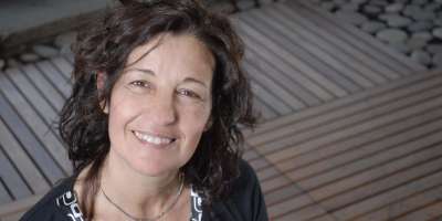 La escritora Liliana Bodoc ganadora del Premio Barco de Vapor 2008 con la novela "El espejo Africano".