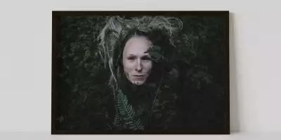 La Mujer en el Musgo.jpg