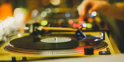 portada vinilo, oye bar